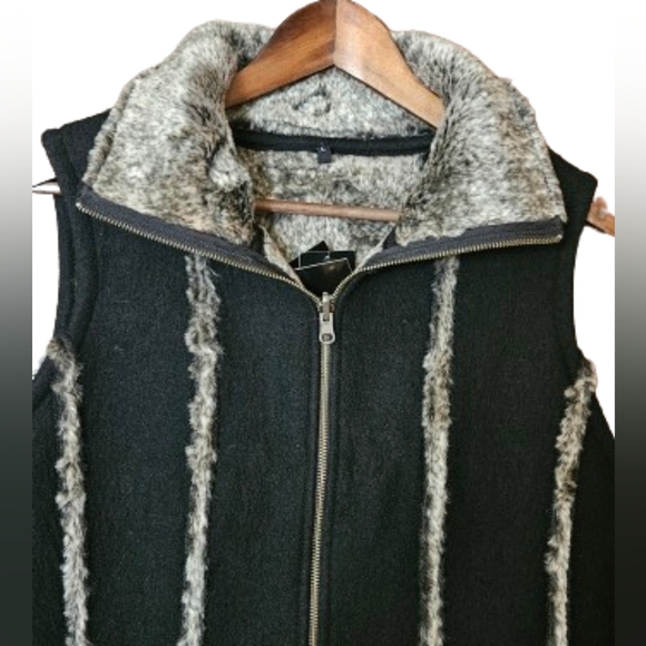NWT Icelandic Wool Blend Reversible Embroidered Vest - Picture 2 of 5